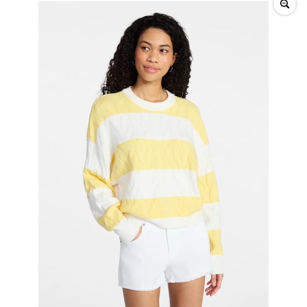 New No Boundaries Drop Shoulder Crewneck Pullover Sweater, Midweight